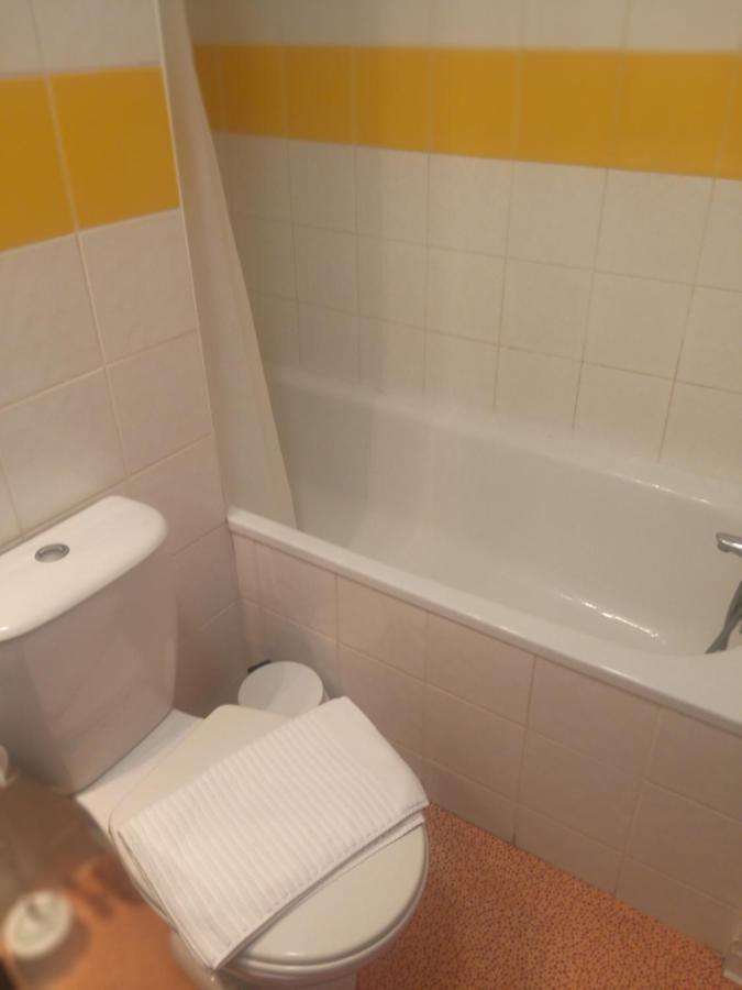 Studio Privatif Dans Hotel Residence Nimes Gare Εξωτερικό φωτογραφία